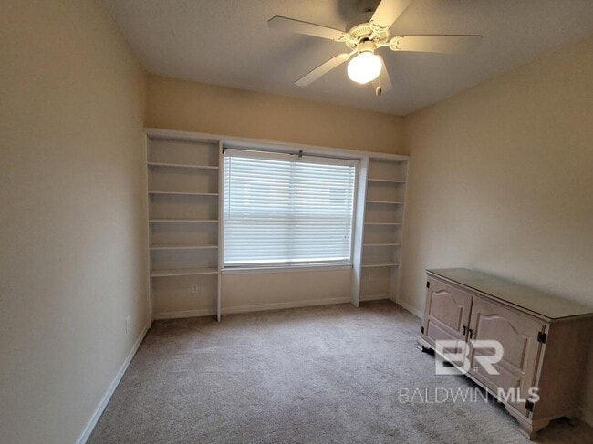 Building Photo - 501 Cotton Creek Dr