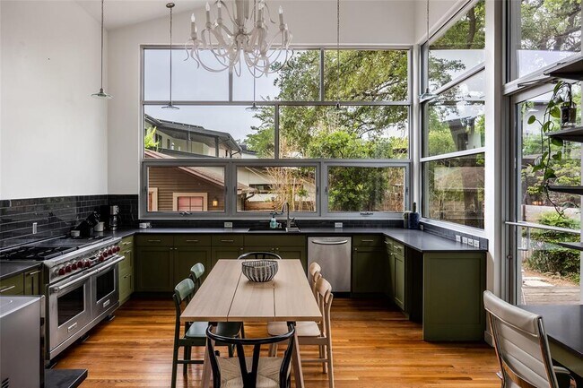 Building Photo - 1504 Treadwell St