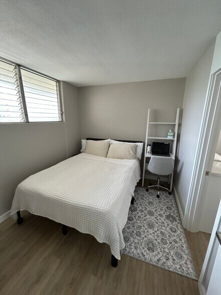 Building Photo - 1676 Ala Moana Blvd