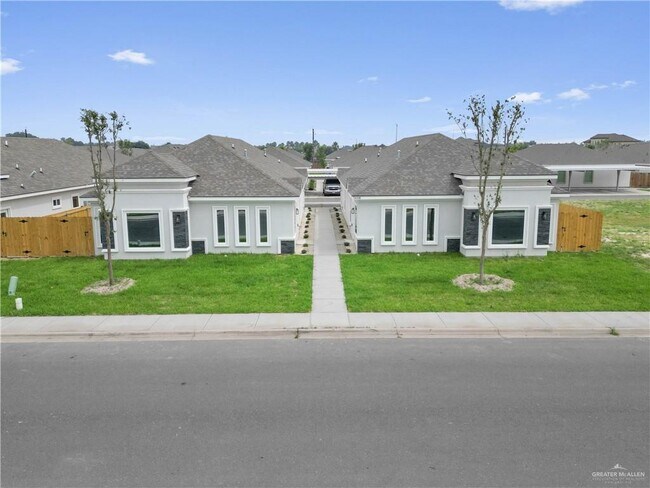 Primary Photo - 5608 Swallow Ave