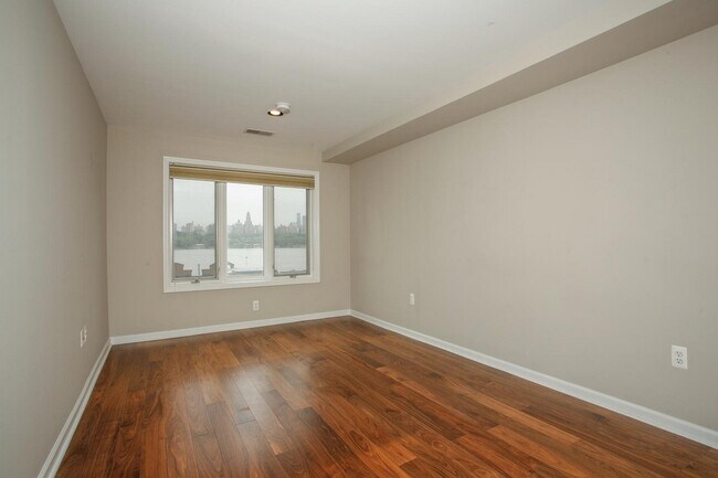 Building Photo - 602 Rutledge Ct