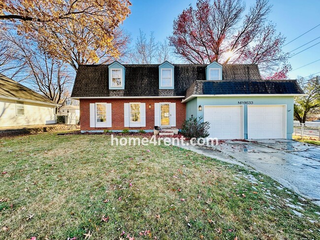 Building Photo - Wonderful Four Bedroom Home in Overland Pa...