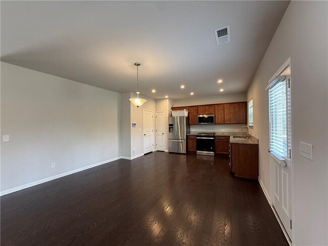 Building Photo - 5839 Wheeler Ridge Rd