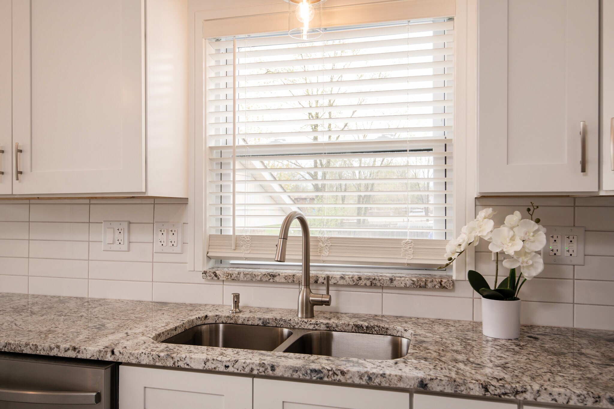 Building Photo - 8729 W 73rd Pl