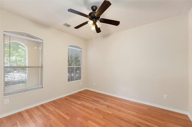 Building Photo - 3720 Pine Needle Cir