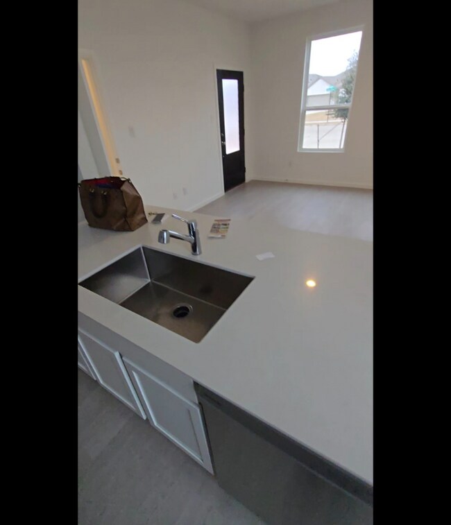 Building Photo - 26503 Foxtail Fern Dr