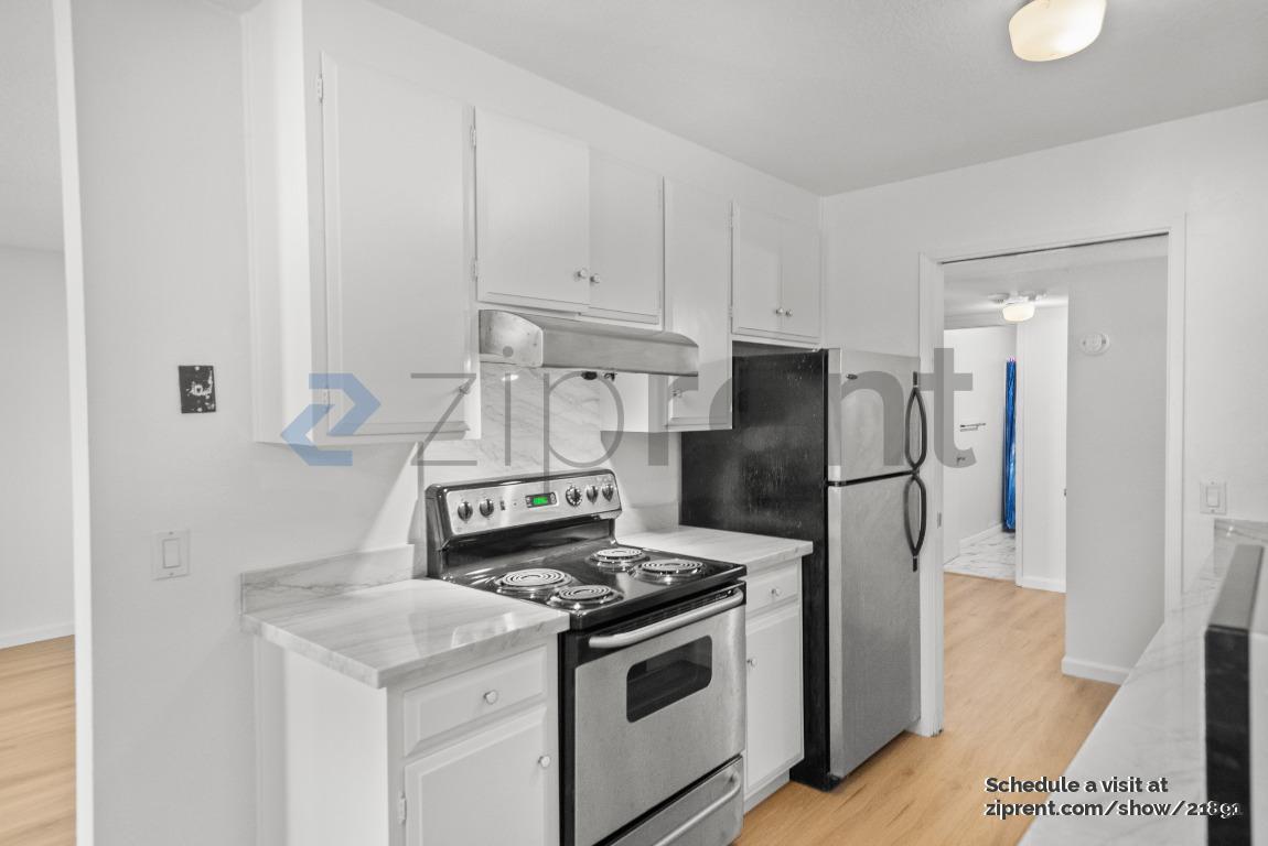 Building Photo - 255 S Rengstorff Ave