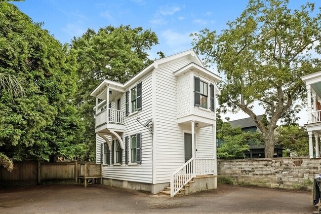 Building Photo - 263 Rutledge Ave