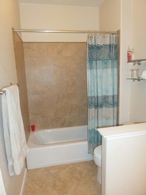 Building Photo - West Roseville 2100sqft, 3 Bedroom (office...
