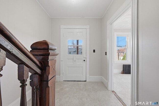 Building Photo - 45 Dunham St