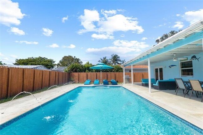 Building Photo - 8040 SW 196th Terrace
