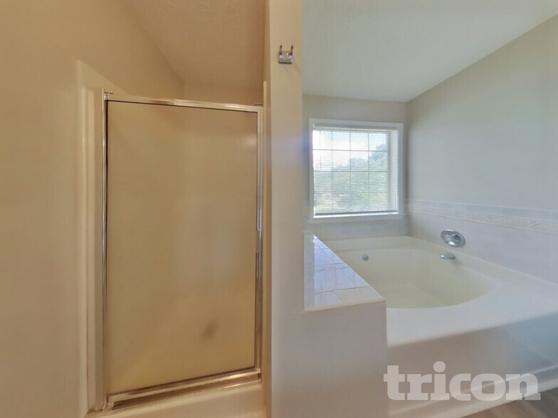 Building Photo - 1264 Green Arbor Ct