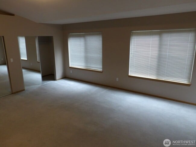 Building Photo - 3Bd/2.5Ba Bothell Townhouse