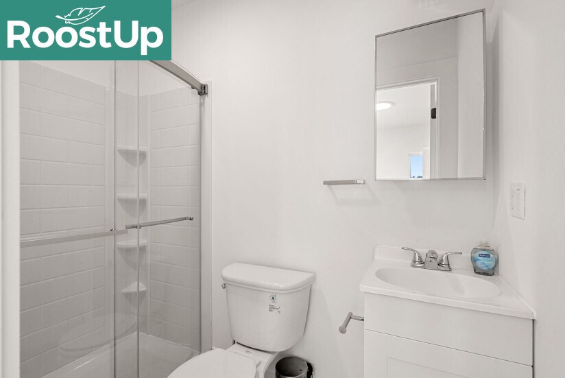 Building Photo - RoostUp Furnished Private Bedroom with Pri...
