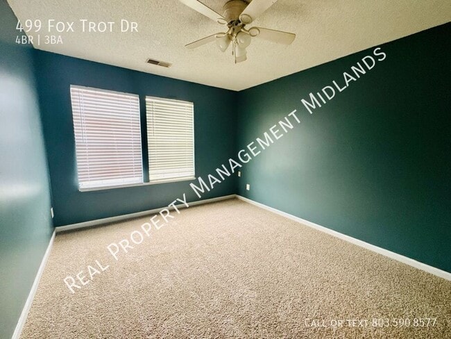 Building Photo - 499 Fox Trot Dr