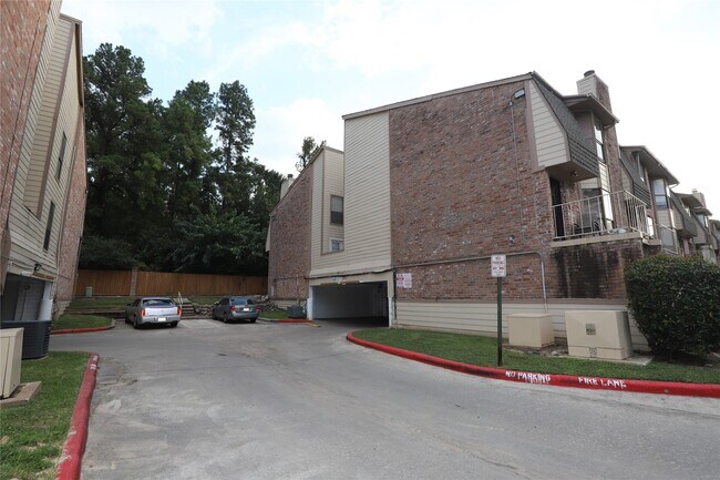Building Photo - 2103 Place Rebecca Ln