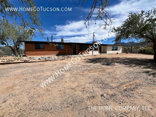 Building Photo - 6060 N Van Ark Rd