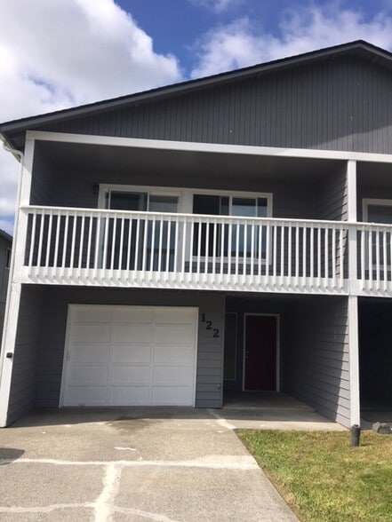 Building Photo - 120 Cowan Ct