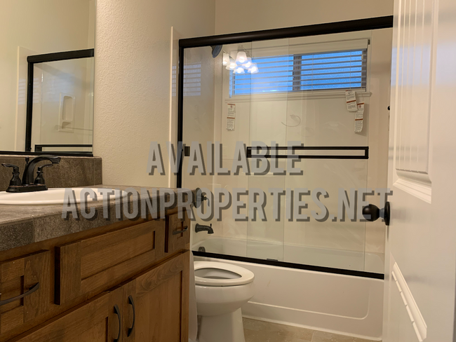 Building Photo - Solar - Whitney Ranch Brand New Home! 3Bed...