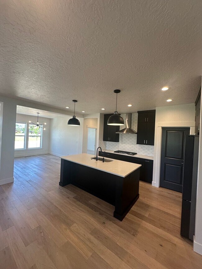 Building Photo - Riverstone: 3 Bedroom 3 Bath, Patio Home, ...