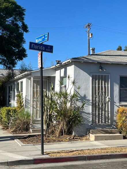 Building Photo - 356 Walnut Ave