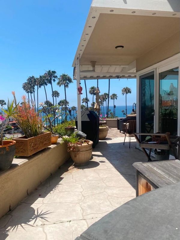 Building Photo - 501 Avenida Del Mar