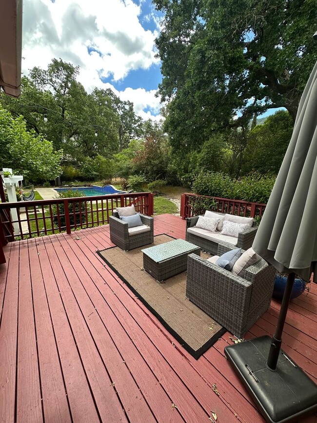 Building Photo - 4 Bed 4.5 Bath, Beautiful Home With Pool A...
