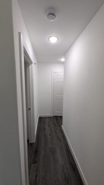 Building Photo - 2310 Wavell St