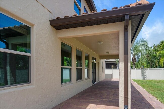 Building Photo - 19361 Pummelo Dr
