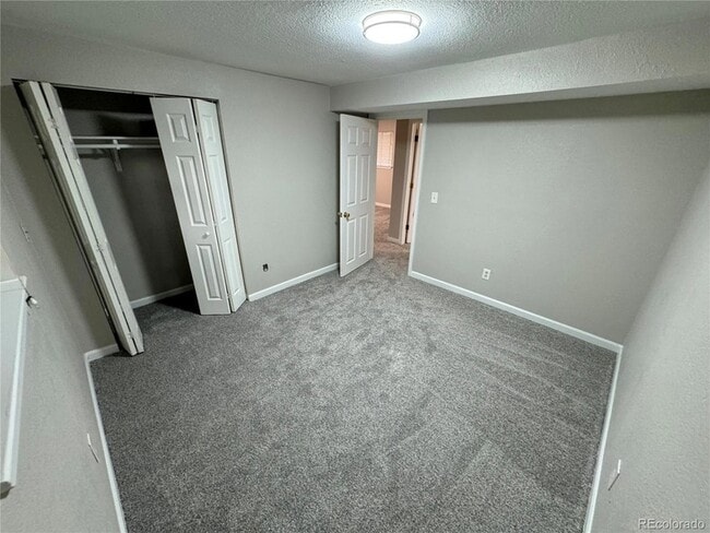 Building Photo - 15532 E Gunnison Pl