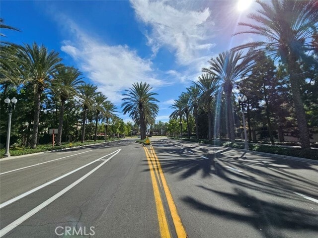 Building Photo - 35 Courant