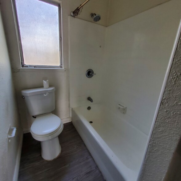 Building Photo - 4847 W Slauson Ave