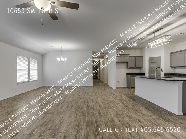 Building Photo - 10653 SW 18th St