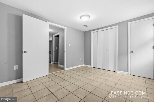 Building Photo - 1608 4th St NW