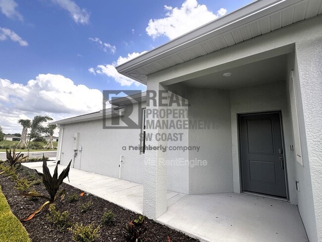 Building Photo - 20503 Hazelnut Ct S