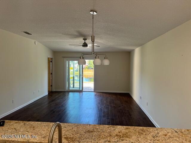 Building Photo - 3907 Grand Central Pl W