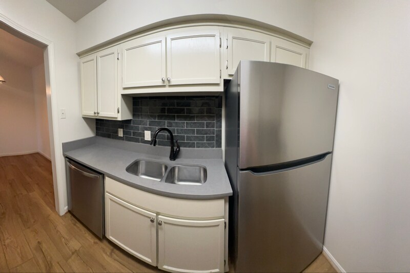 Building Photo - 2118 Acklen Ave