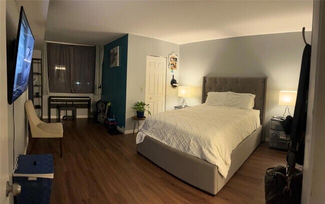 Building Photo - 7840 NW 50th St