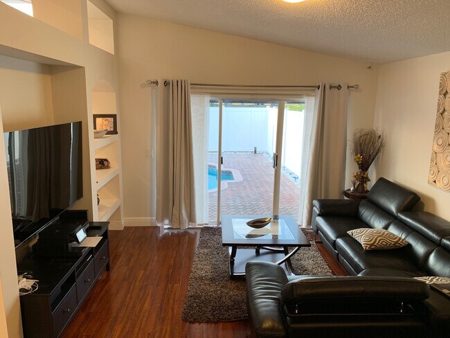 Building Photo - 13329 SW 144th Ter
