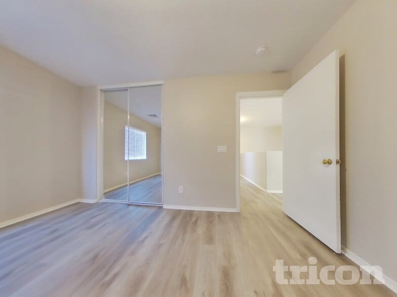 Building Photo - 1368 S 228th Dr