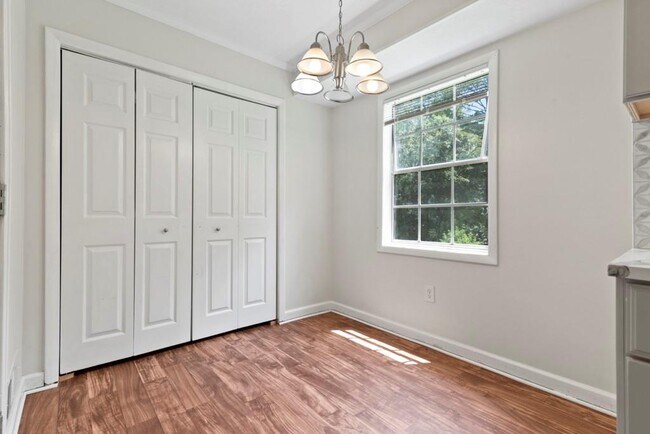 Building Photo - 1492 Tanglewood Way NW