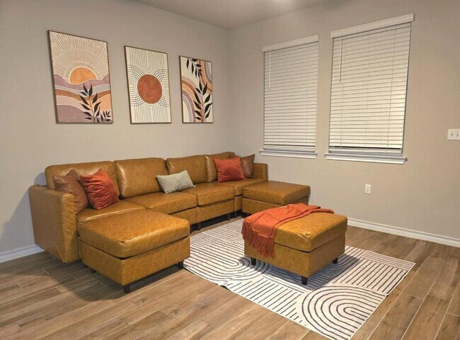 Building Photo - 1709 Adobe Walls Way