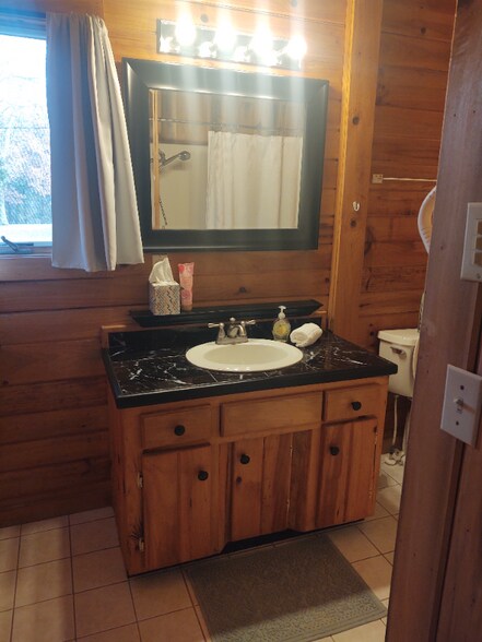 Building Photo - 2306 Sugarloaf Rd