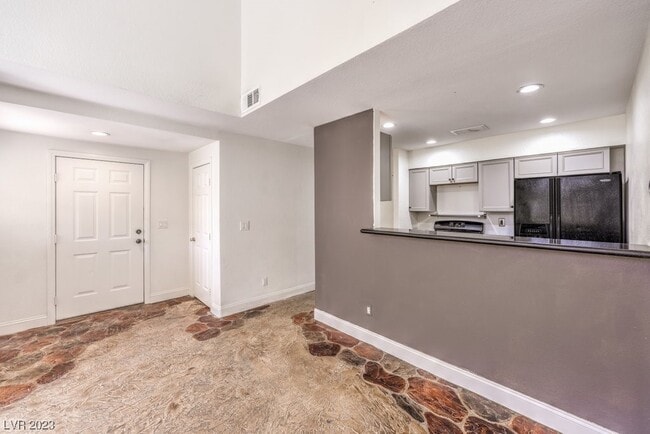 Building Photo - 1425 Bow Creek Ct