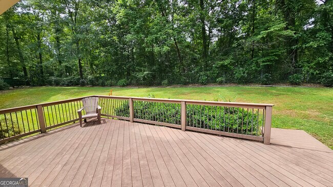 Building Photo - 810 Joy Dr
