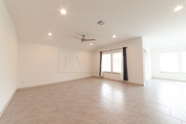 Building Photo - 4010 Garver Grv Ln