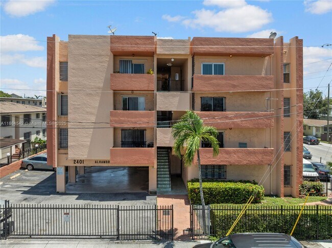 Primary Photo - 2401 SW 10th St