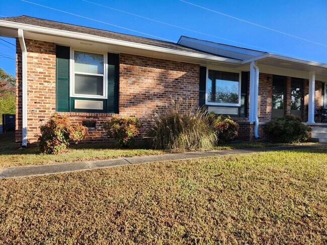 Building Photo - 3919 Kingsbridge Rd