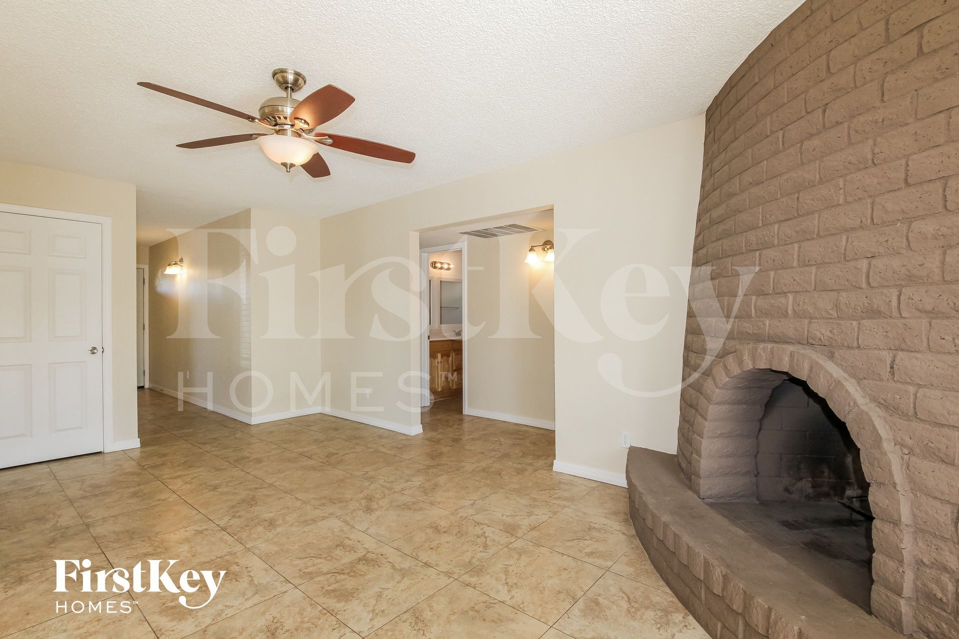 Building Photo - 3827 W Loma Ln