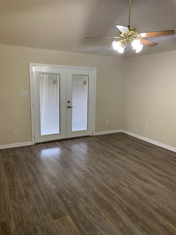 Building Photo - 12319 Greenglen Dr